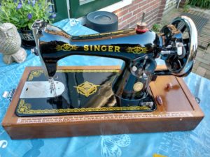 Grandma's Old Sewing Machine - Brother 781, So here's my se…